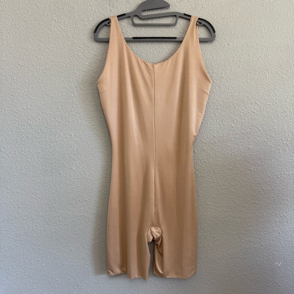 Spanx Open Bust Mid Thigh Suit Size 3X Nude - Picture 2 of 3